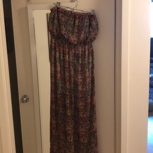 Eyeshadow large maxi dress with sheer overlay